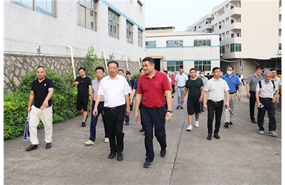 泉州科創(chuàng)中心、南安裝備協(xié)會(huì)聯(lián)合組織50多家企業(yè)學(xué)習(xí)考察 海絲商報(bào)